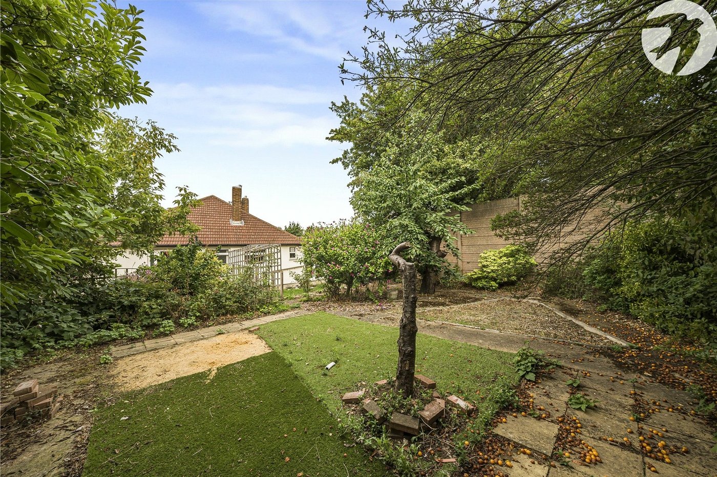 2 bedroom bungalow for sale in Dartford | Robinson Jackson