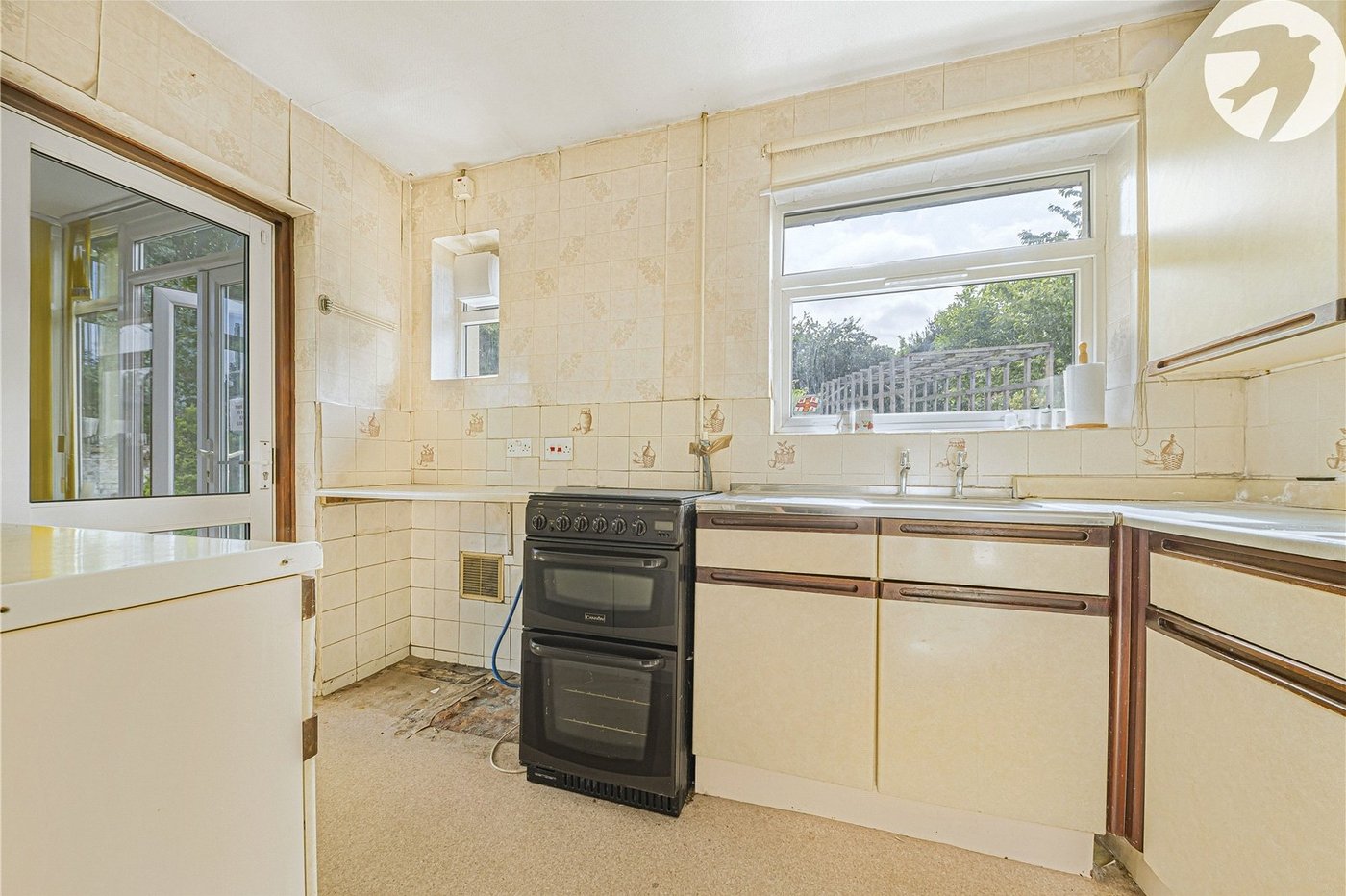 2 bedroom bungalow for sale in Dartford | Robinson Jackson