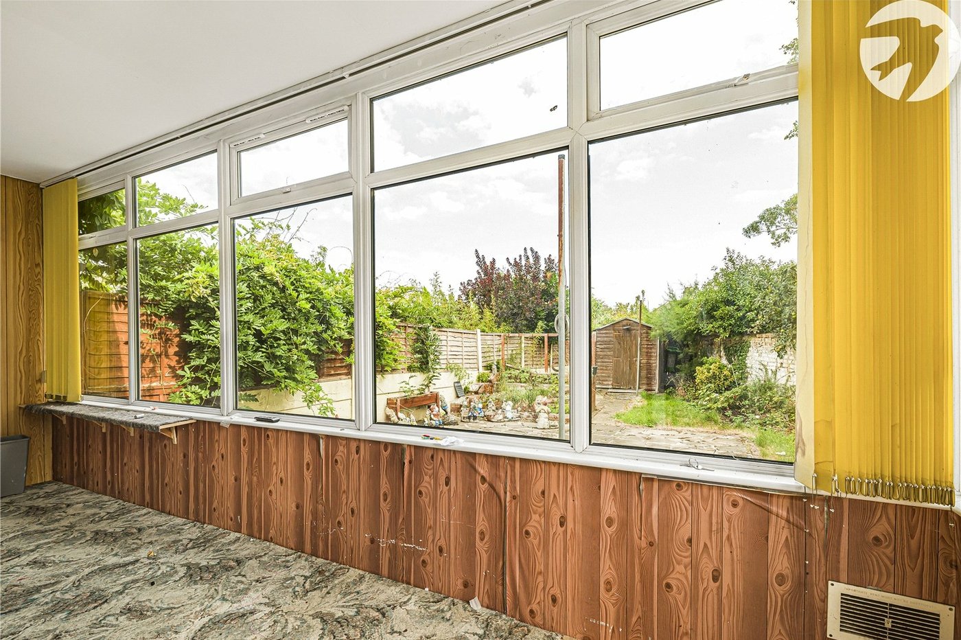 2 bedroom bungalow for sale in Dartford | Robinson Jackson