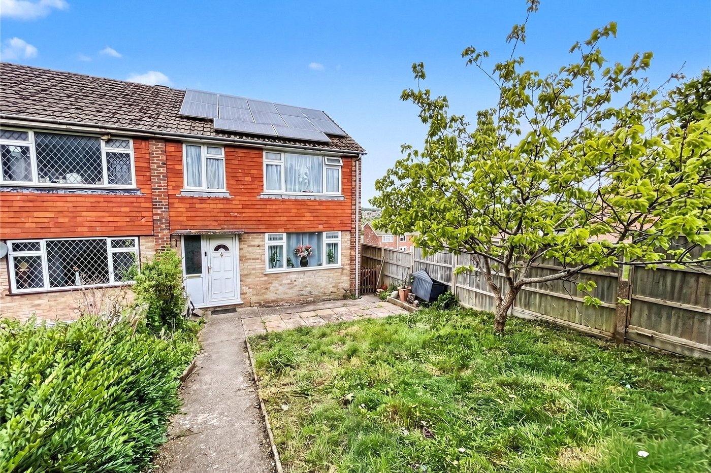 3 bedroom house for sale in Walderslade | Robinson Michael & Jackson