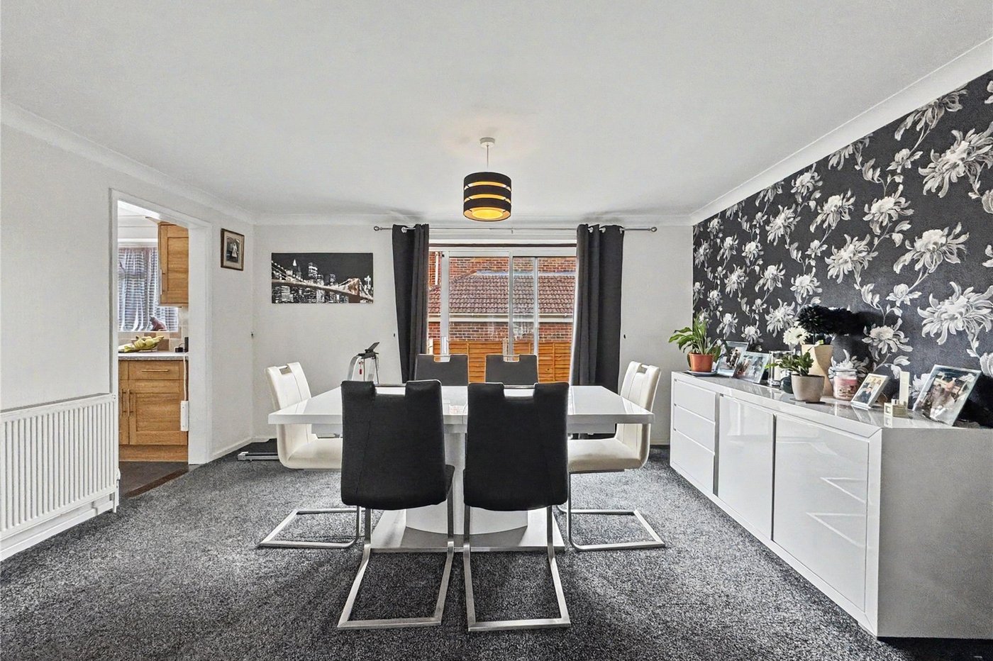 3 bedroom house for sale in Rainham | Robinson Michael & Jackson