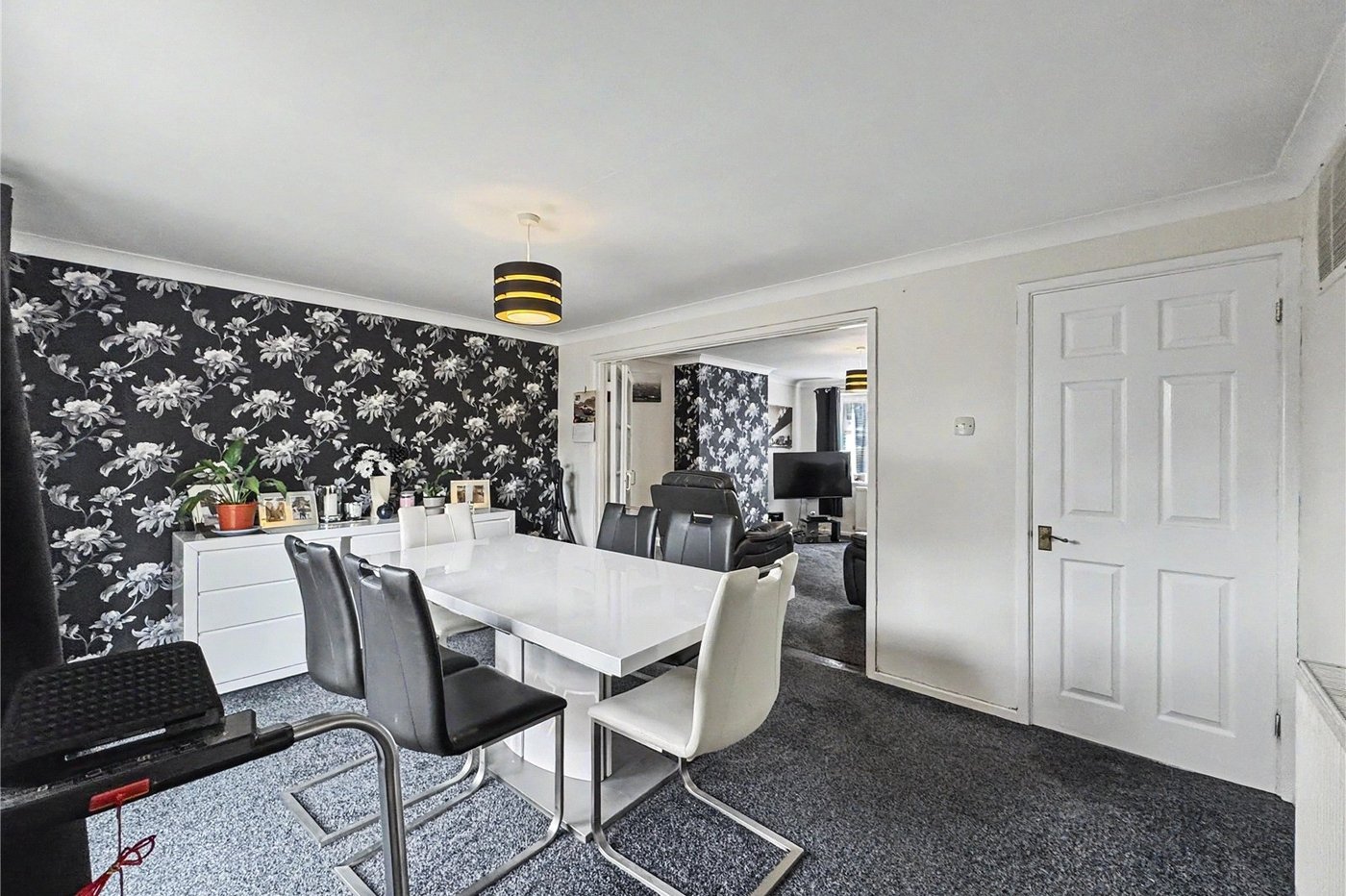 3 bedroom house for sale in Rainham | Robinson Michael & Jackson