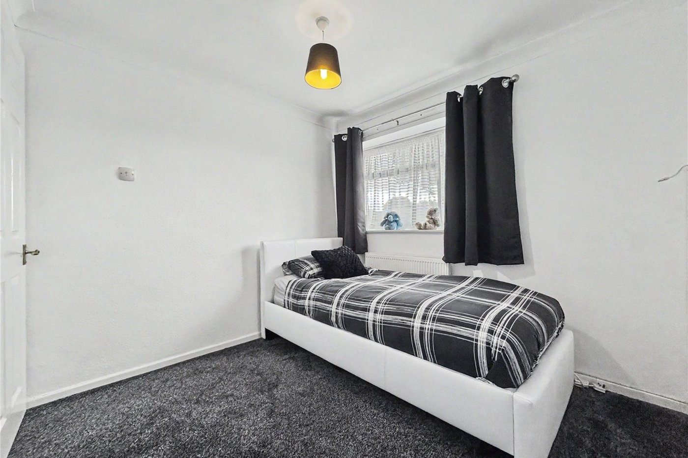 3 bedroom house for sale in Rainham | Robinson Michael & Jackson