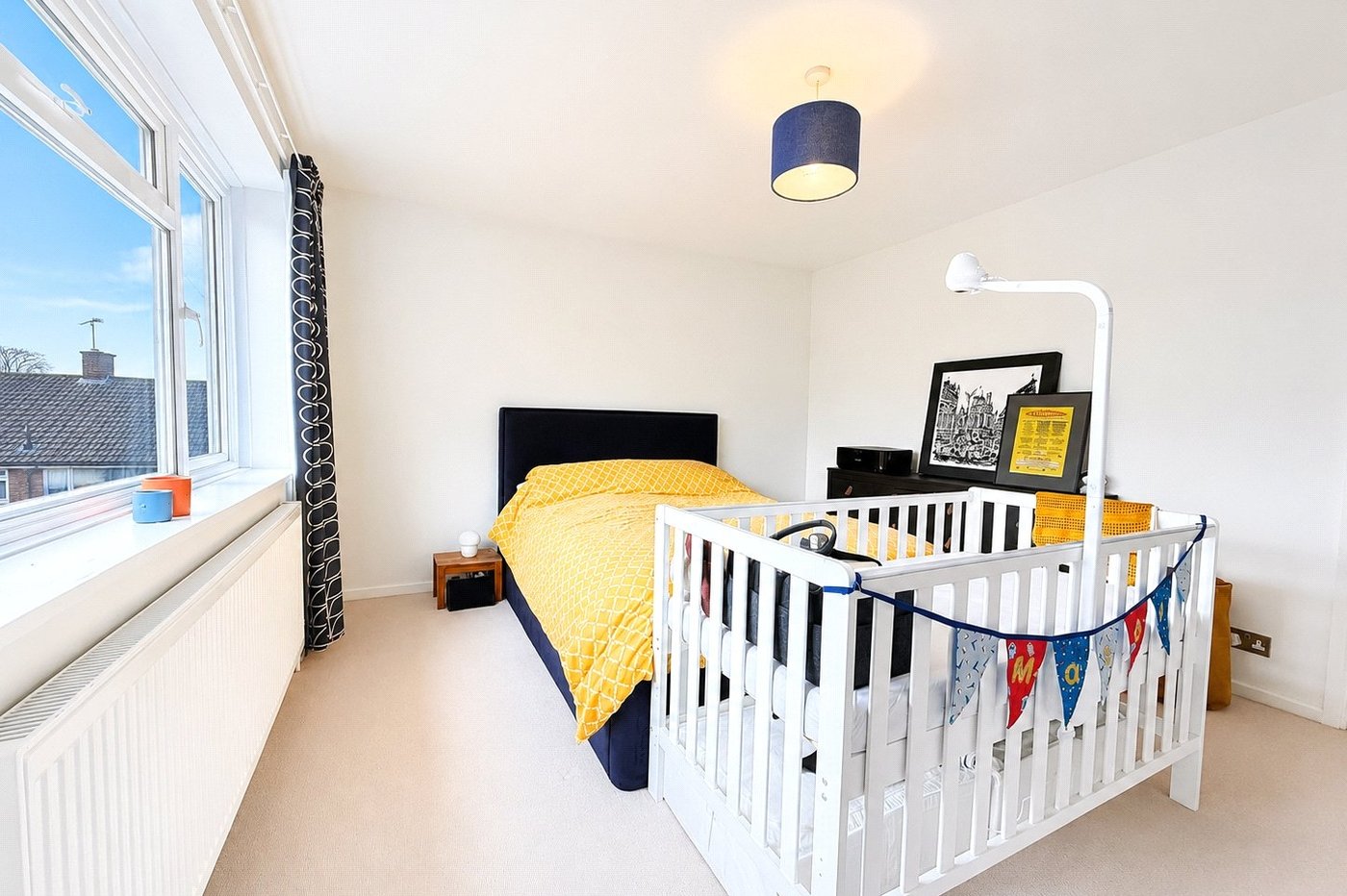 2 bedroom property for sale in London | Robinson Jackson