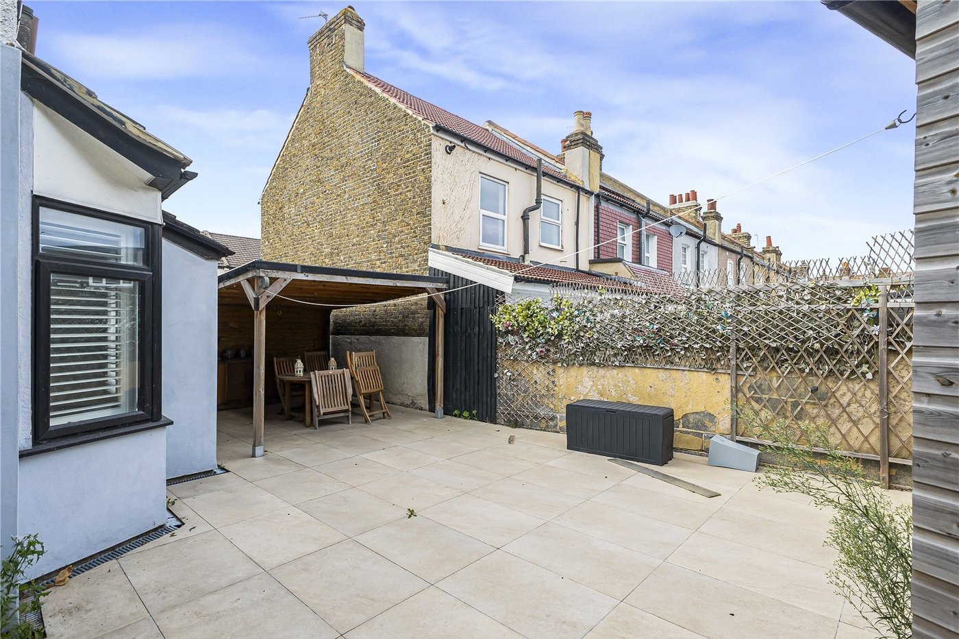 3 bedroom house for sale in Dartford | Robinson Jackson