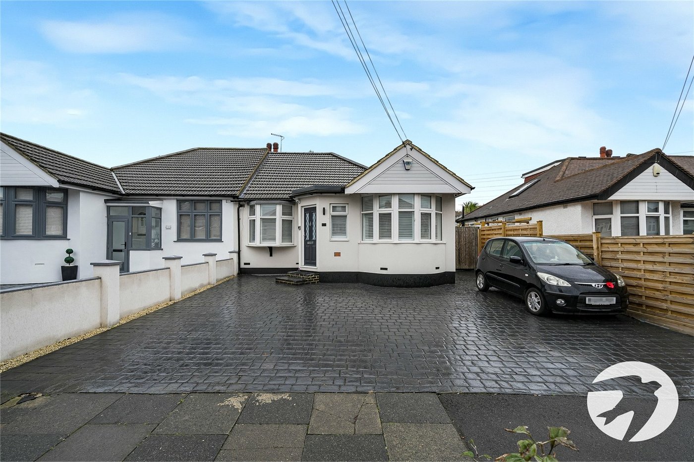 3 bedroom bungalow for sale in South Welling | Robinson Jackson