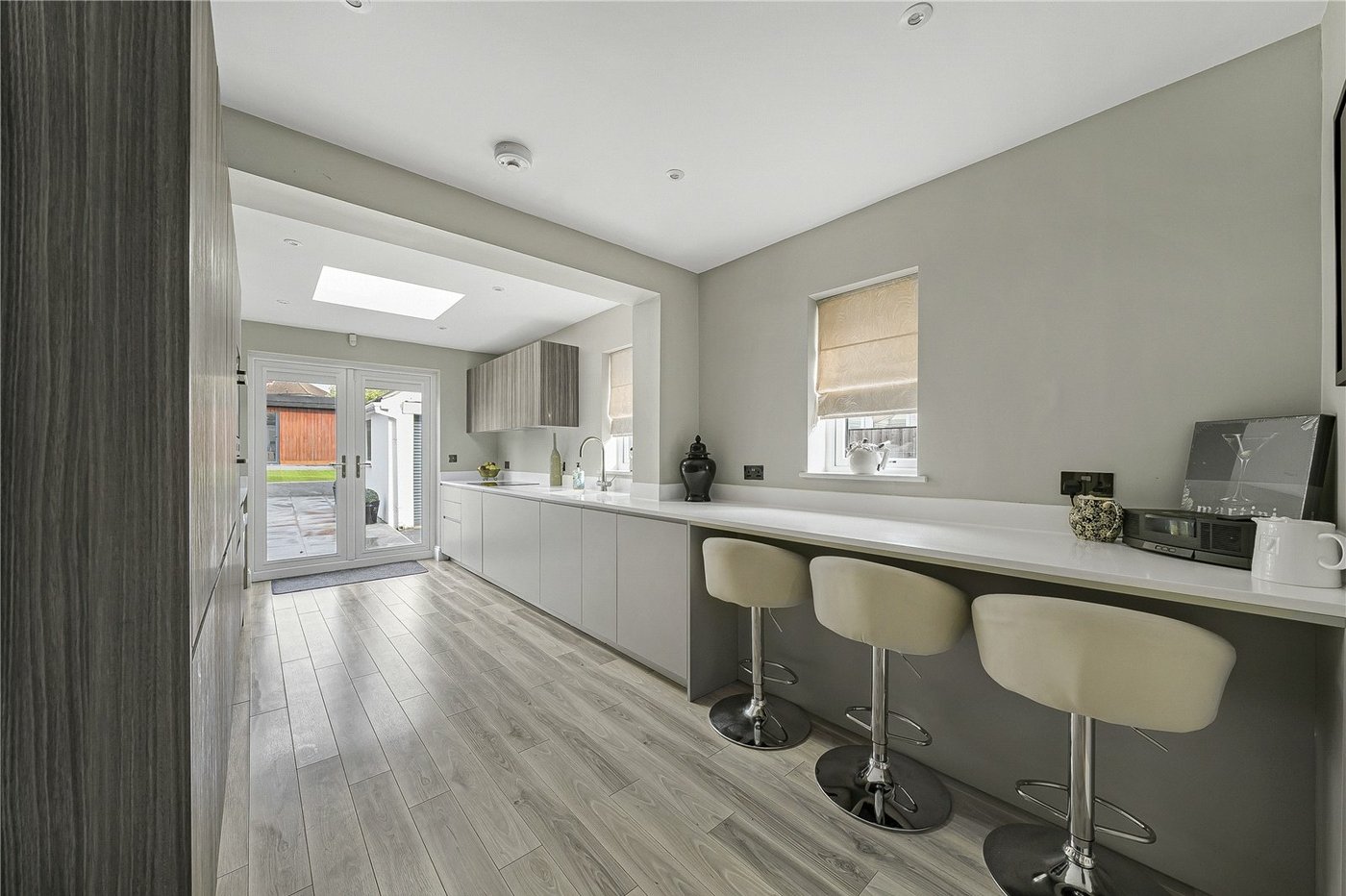 3 bedroom bungalow for sale in South Welling | Robinson Jackson