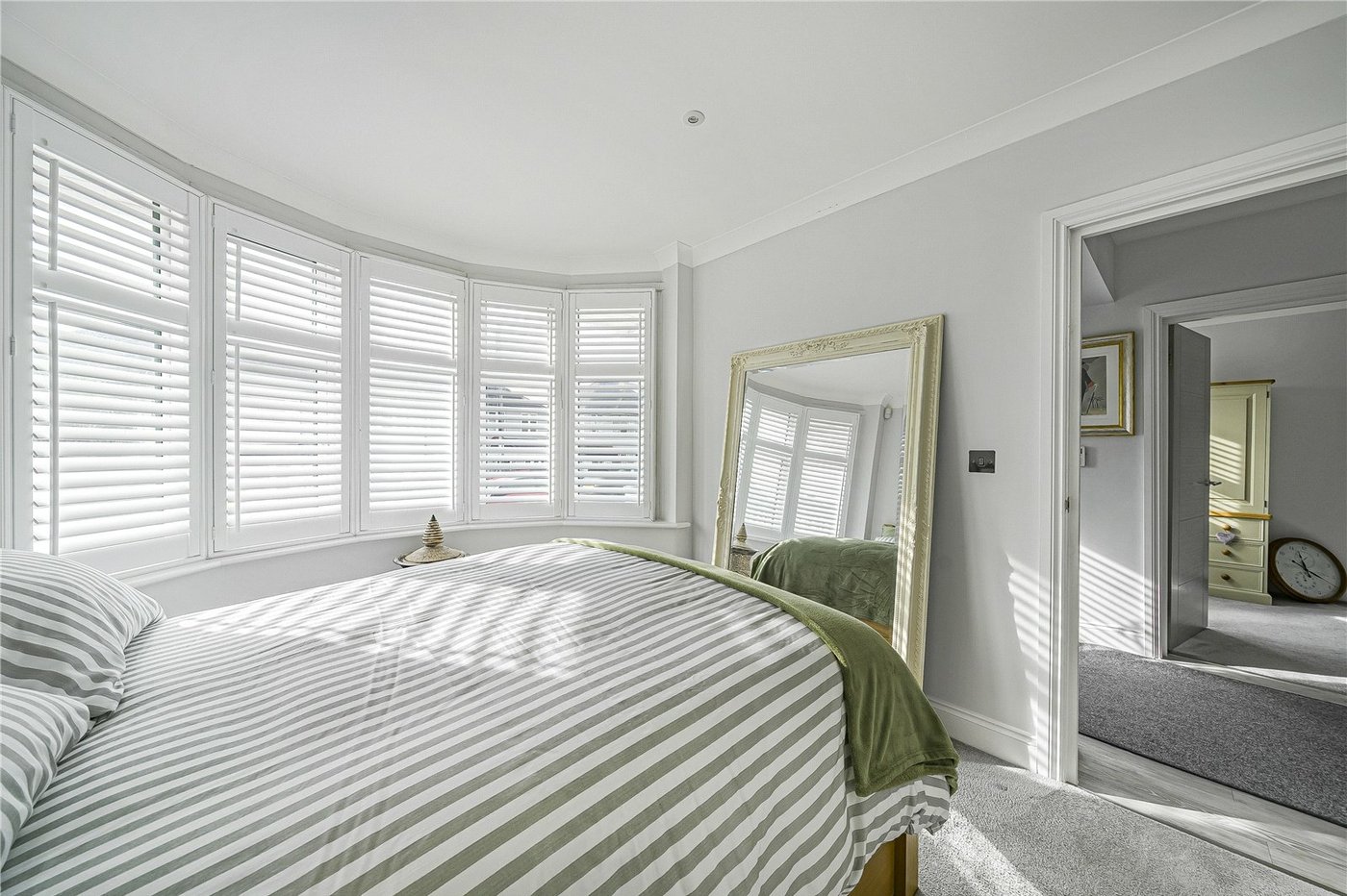 3 bedroom bungalow for sale in South Welling | Robinson Jackson