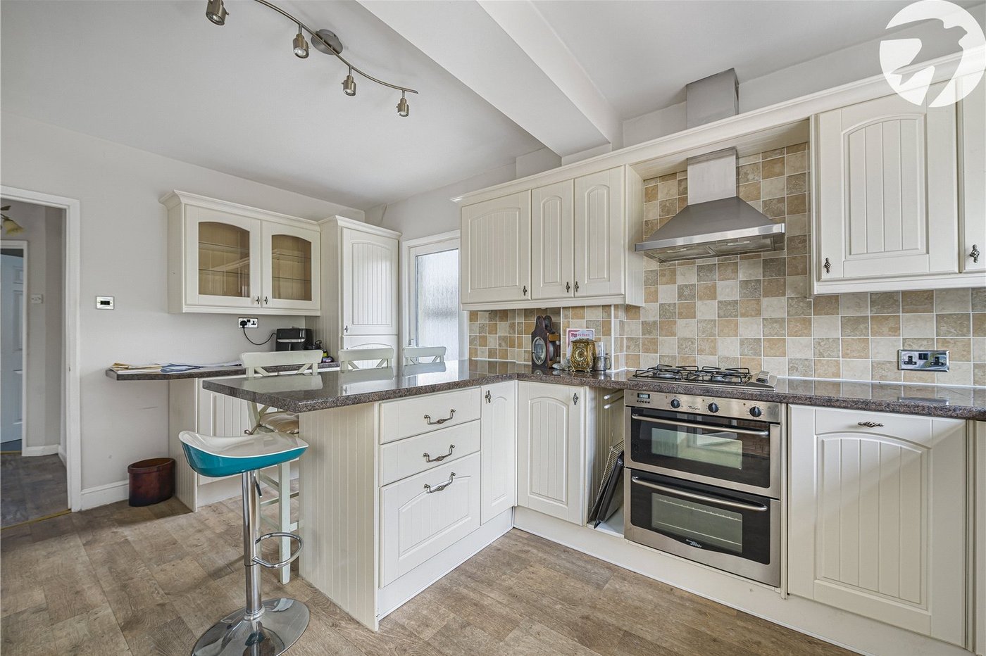 2 bedroom bungalow for sale in Welling | Robinson Jackson