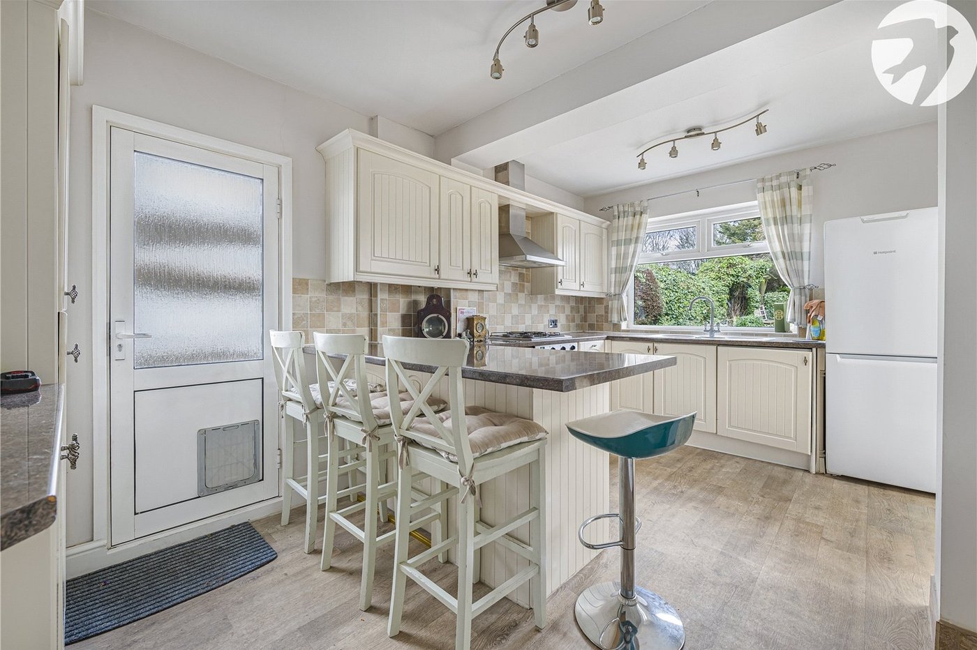 2 bedroom bungalow for sale in Welling | Robinson Jackson