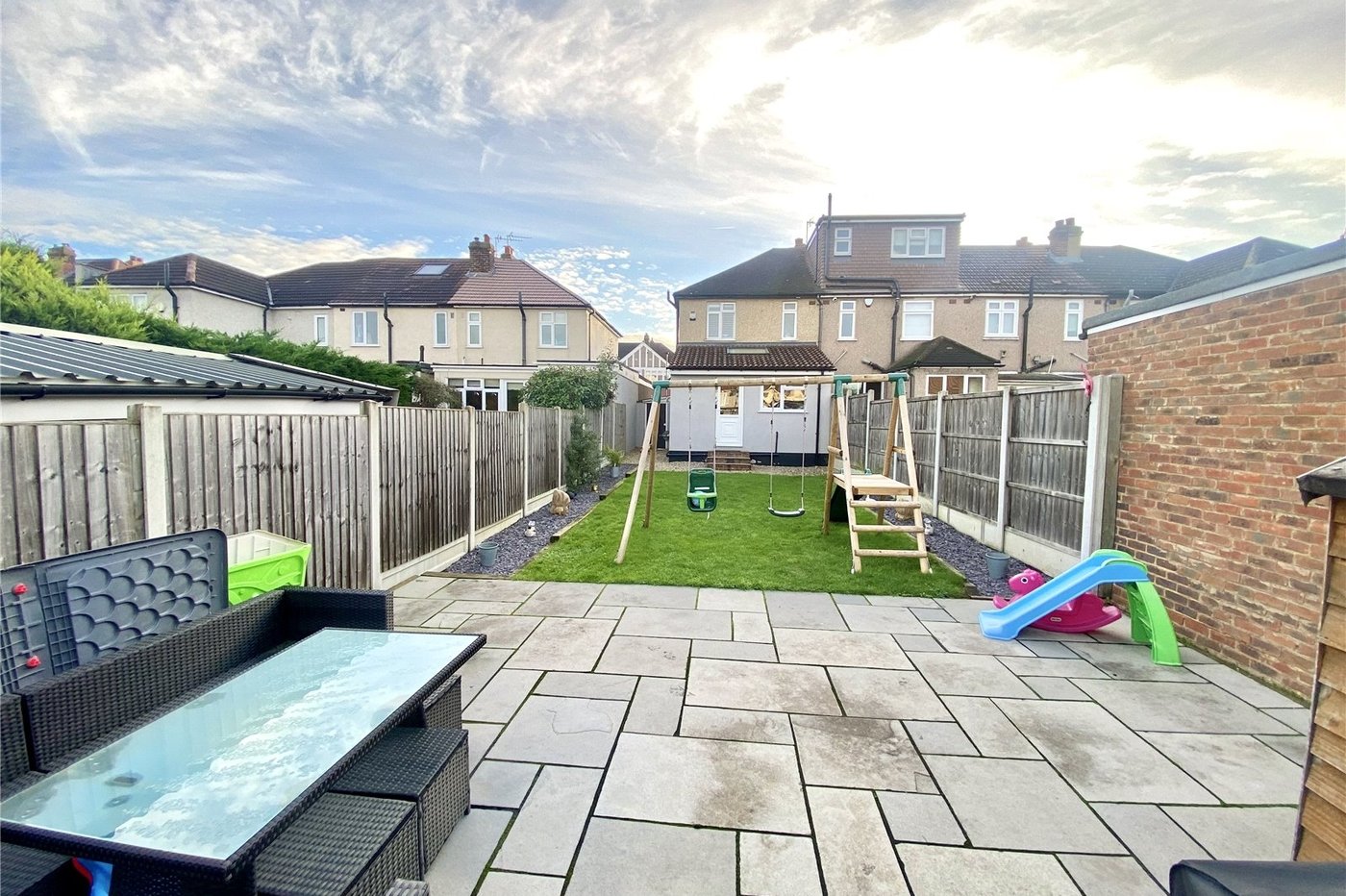 2 bedroom house for sale in Welling | Robinson Jackson