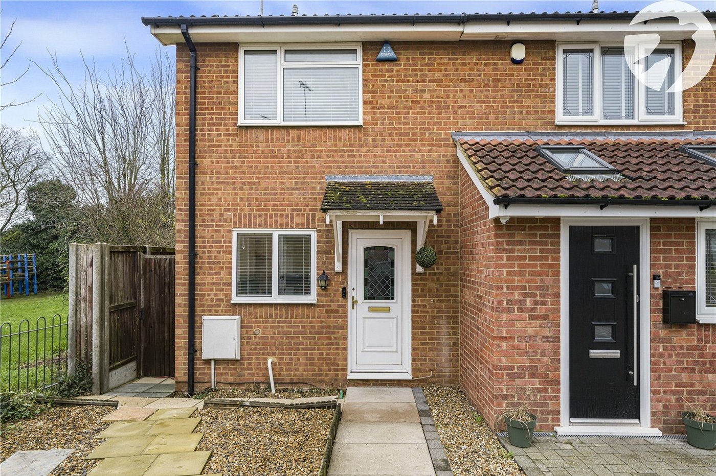 2 bedroom house for sale in Chalk | Robinson Michael & Jackson