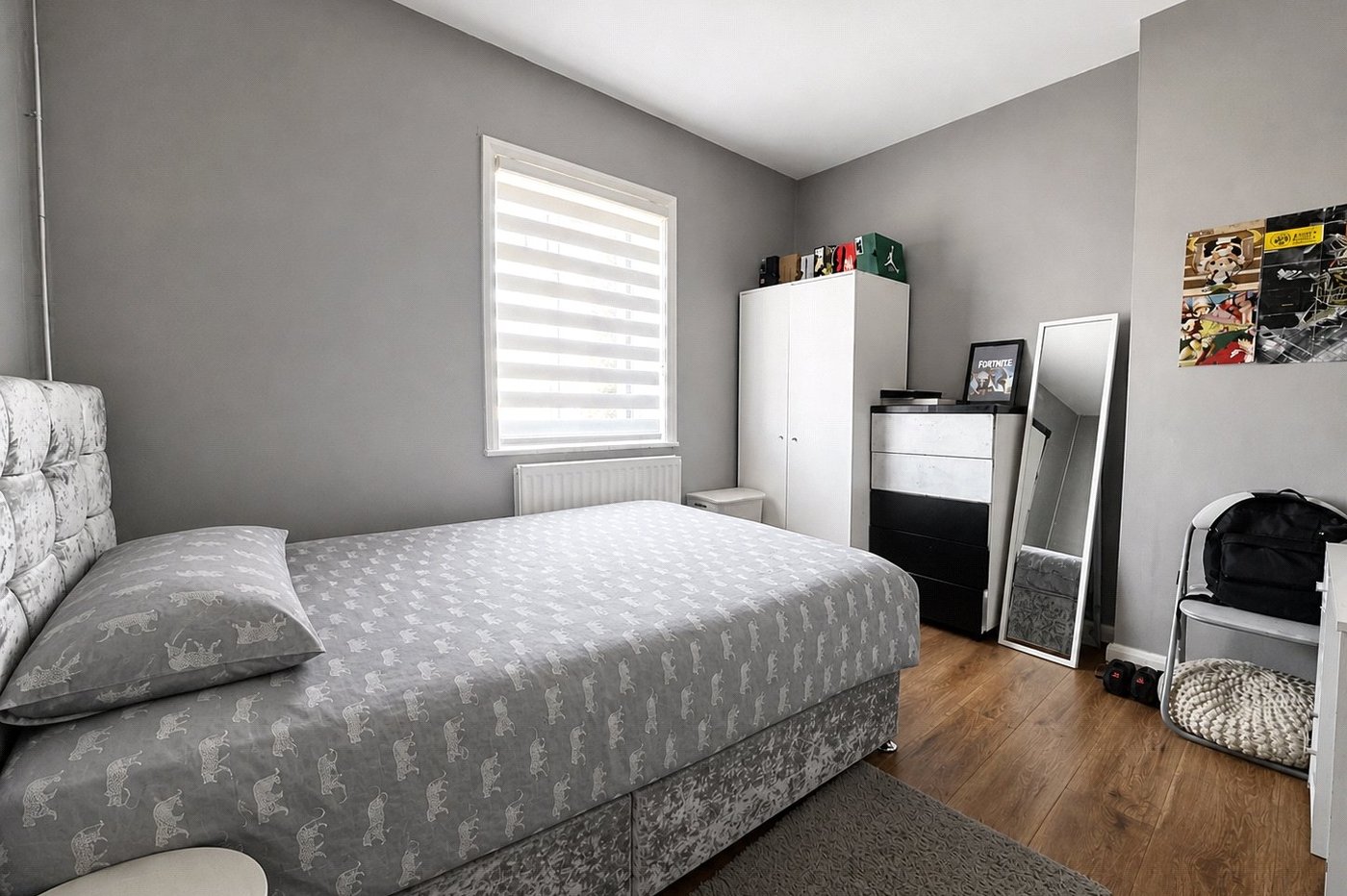 3 bedroom house for sale in London | Robinson Jackson
