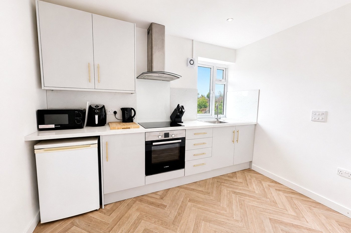 2 bedroom property for sale in London | Robinson Jackson