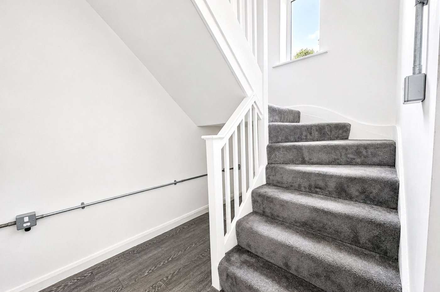 2 bedroom property for sale in London | Robinson Jackson