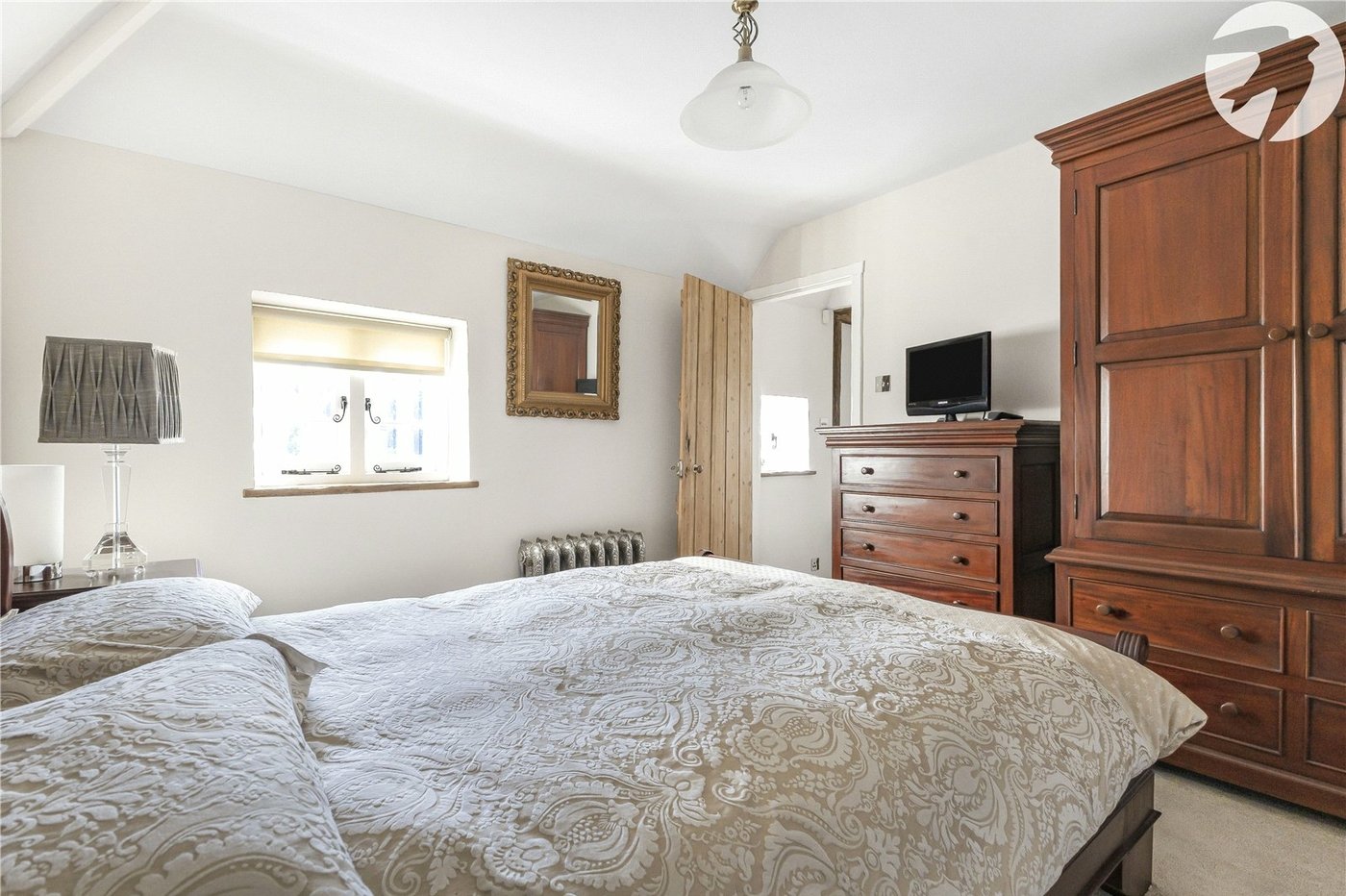 2 bedroom house for sale in Swanley Village | Robinson Jackson