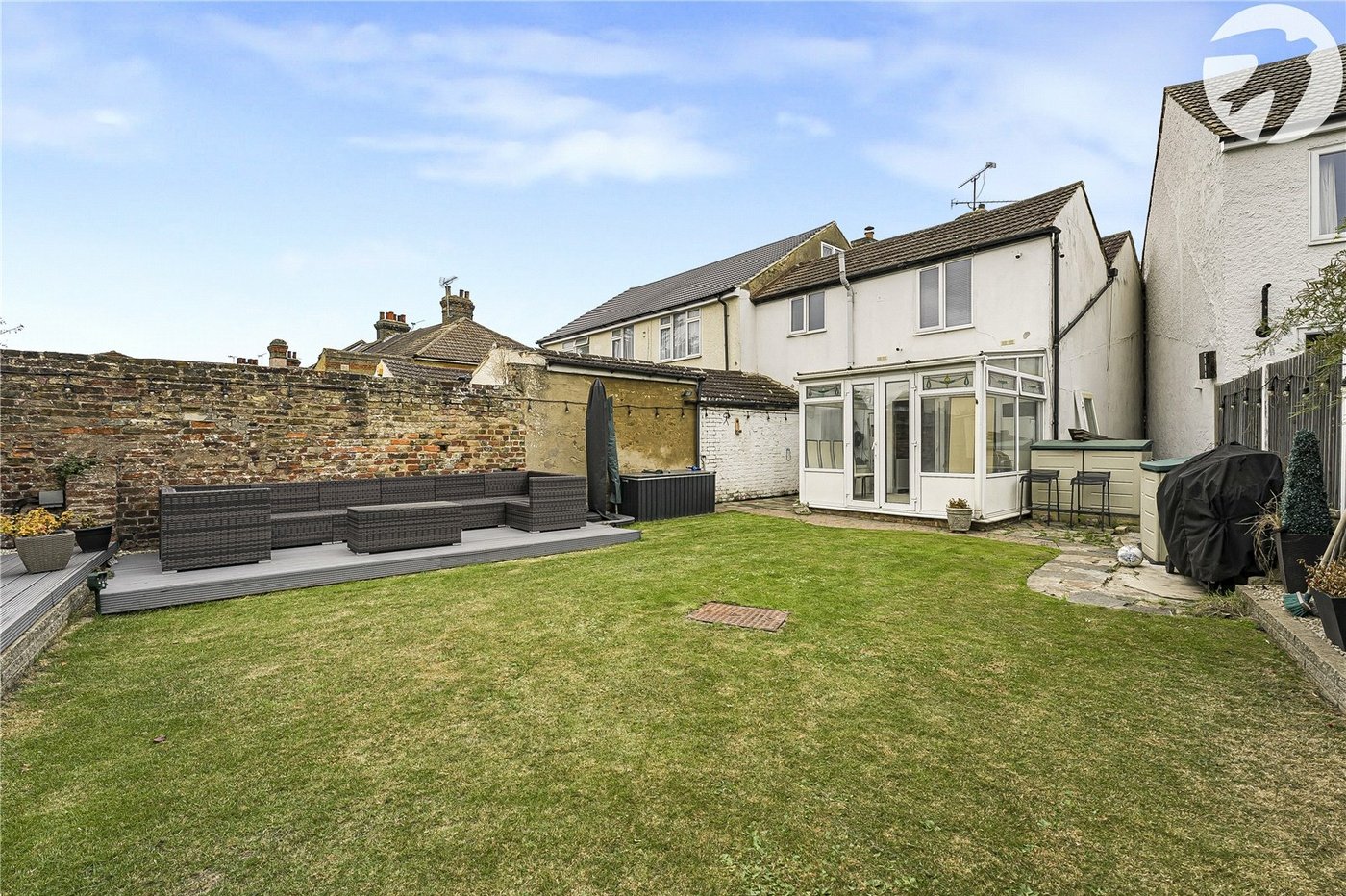 3 bedroom house for sale in Swanscombe | Robinson Jackson