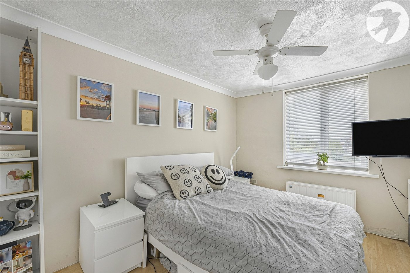 3 bedroom house for sale in Swanscombe | Robinson Jackson