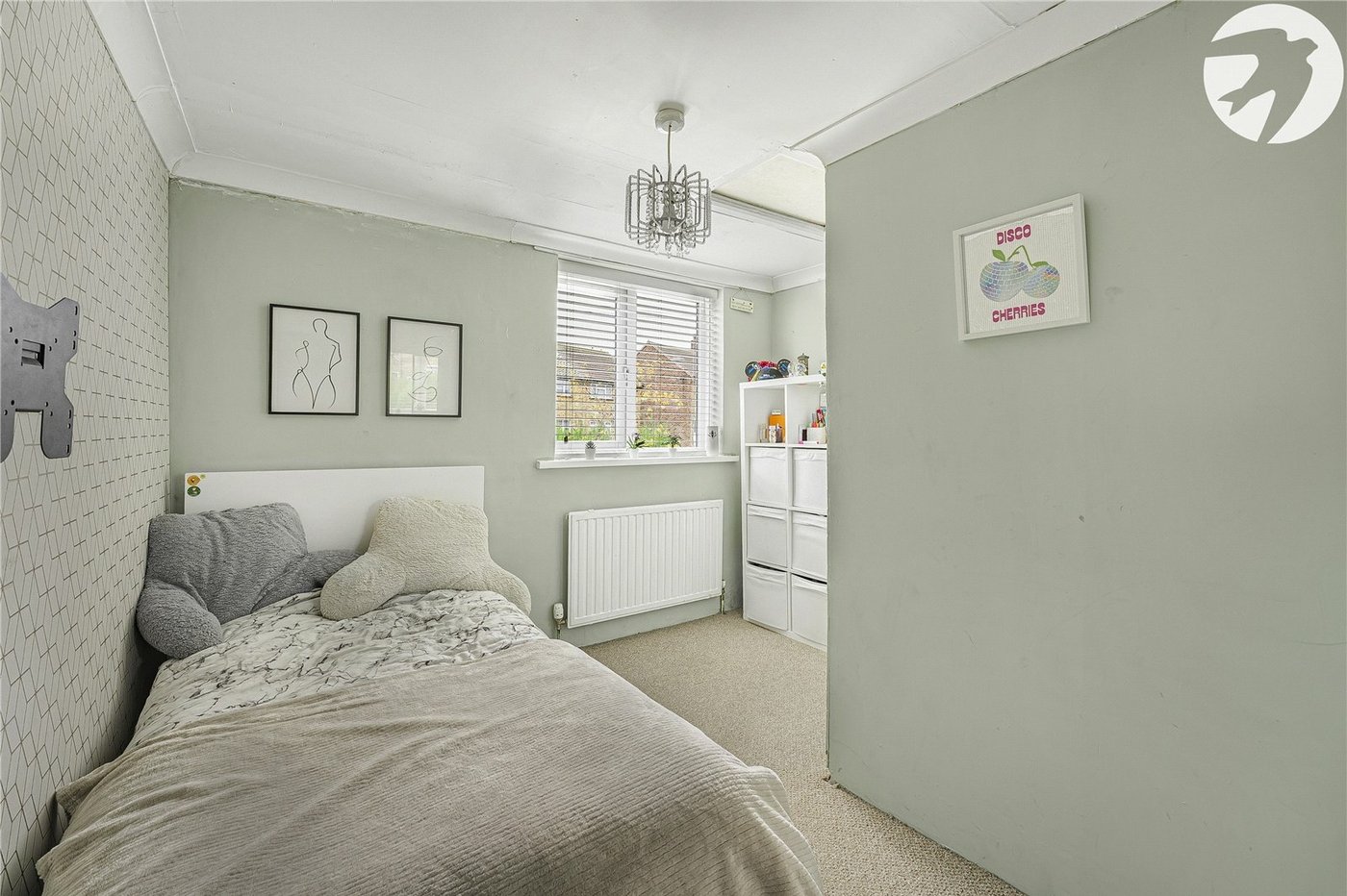 3 bedroom house for sale in Swanscombe | Robinson Jackson