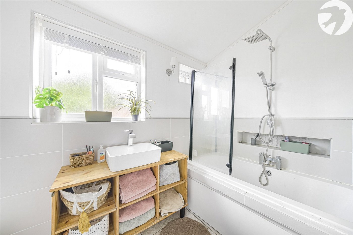 3 bedroom house for sale in Swanscombe | Robinson Jackson
