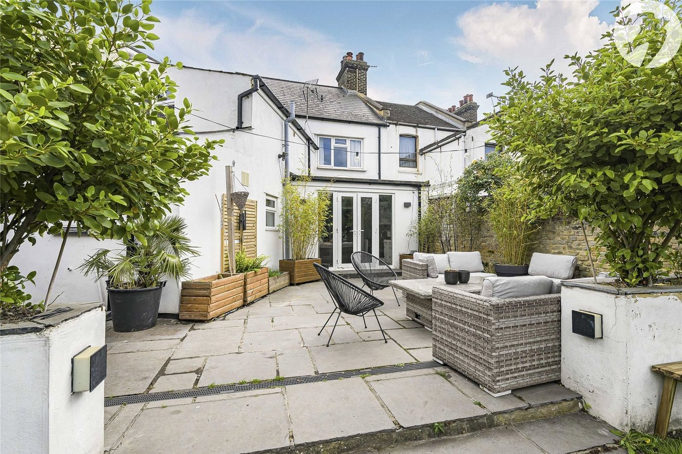 3 bedroom house for sale in Swanscombe | Robinson Jackson