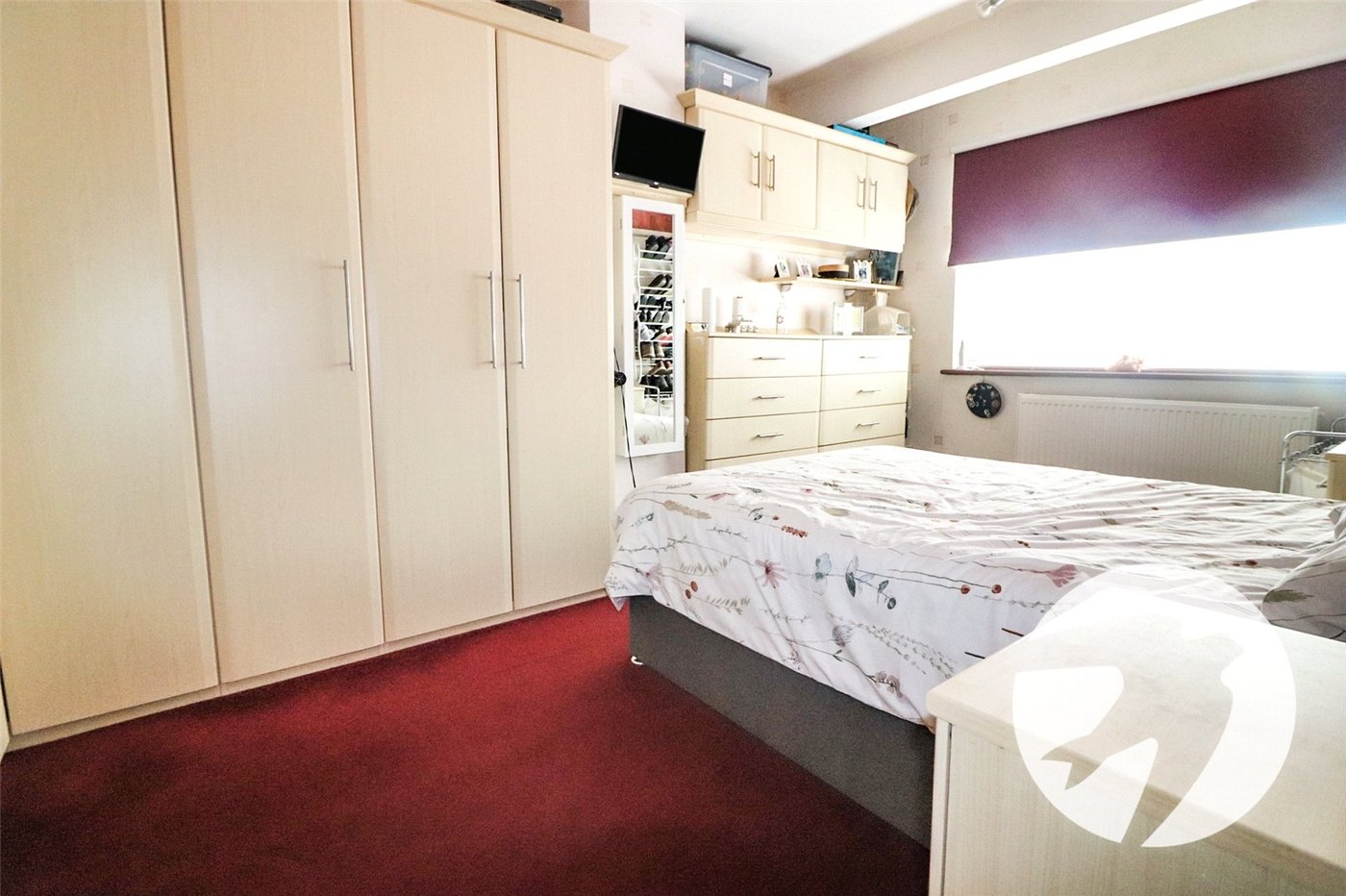 4 bedroom house for sale in Erith (Bexleyheath Borders) | Robinson Jackson