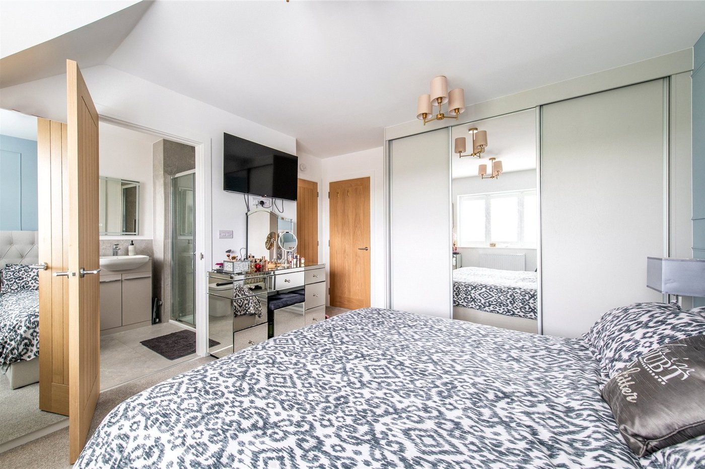 4 bedroom property for sale in Lordswood | Robinson Michael & Jackson