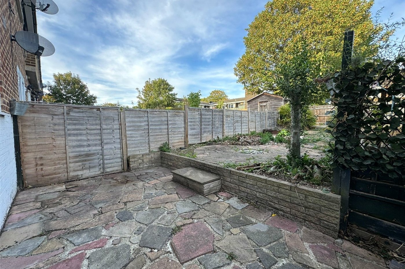 2 bedroom property for sale in Plumstead Common | Robinson Jackson