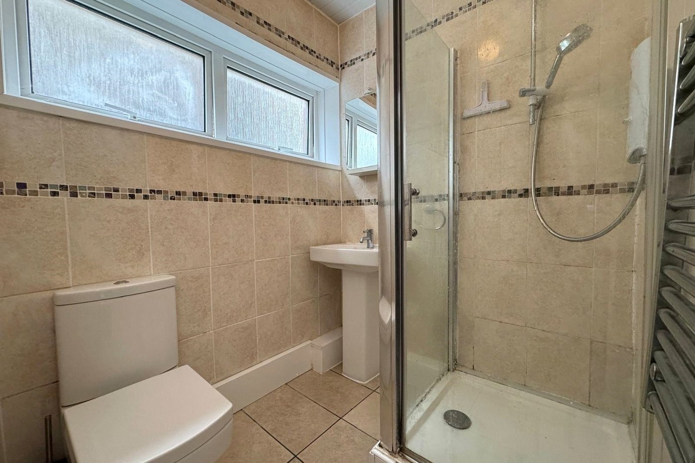 2 bedroom property for sale in Plumstead Common | Robinson Jackson