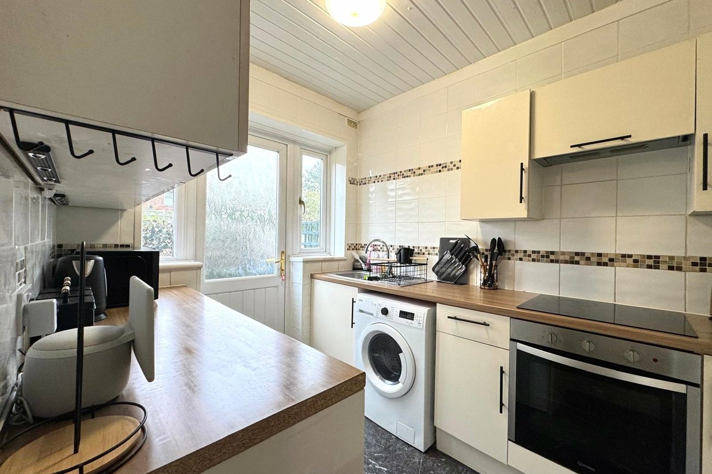 2 bedroom property for sale in Plumstead Common | Robinson Jackson