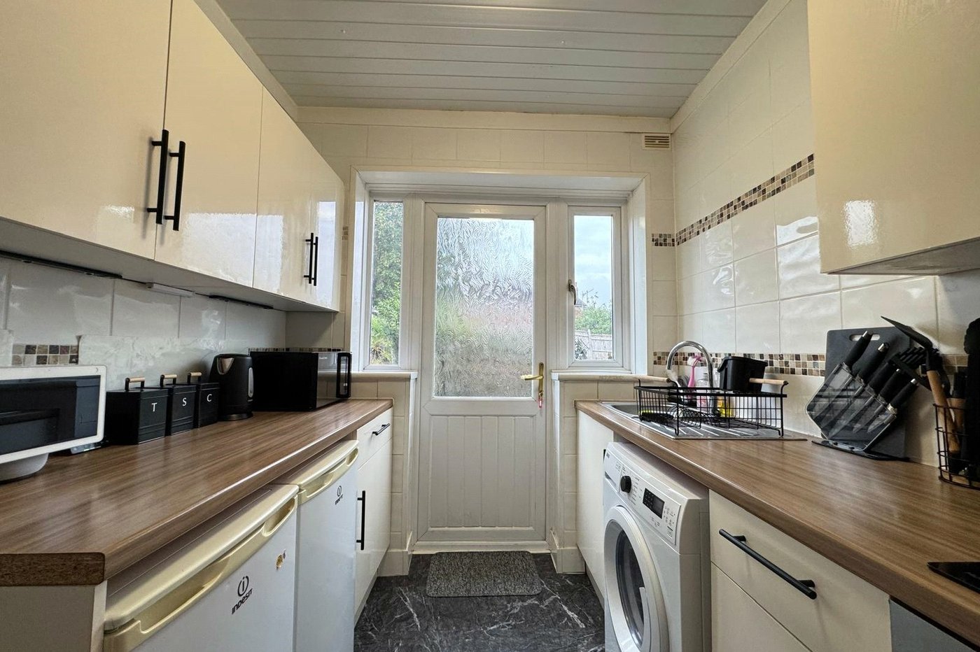 2 bedroom property for sale in Plumstead Common | Robinson Jackson