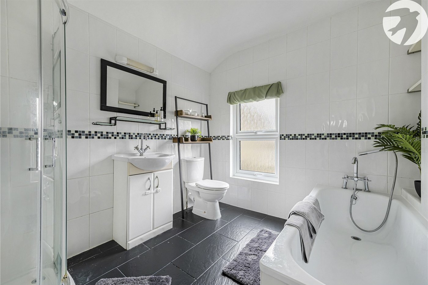 2 bedroom house for sale in Plumstead Common | Robinson Jackson