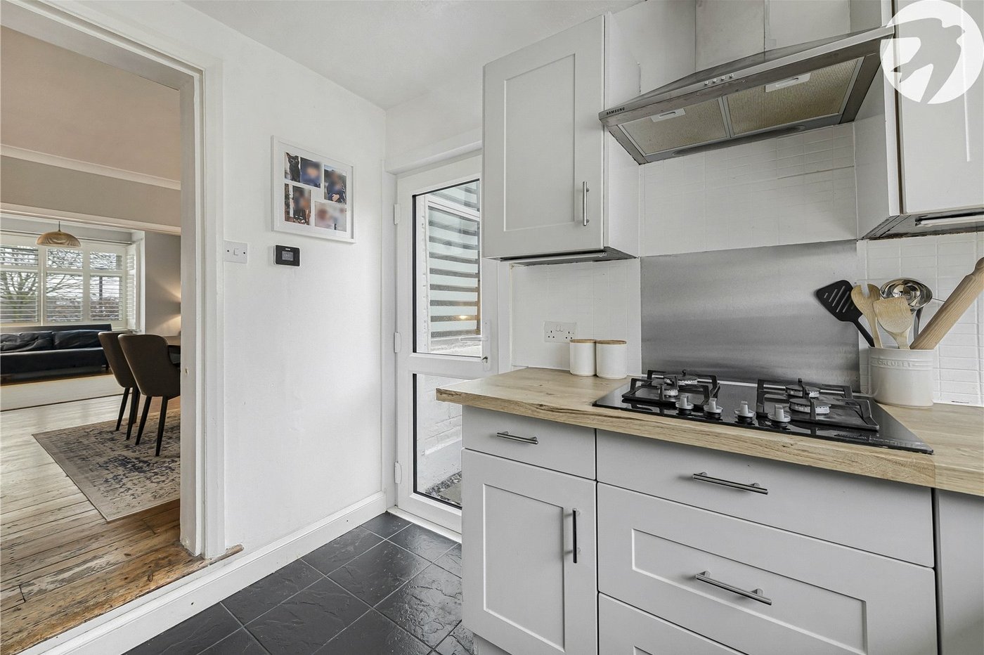 2 bedroom house for sale in Plumstead Common | Robinson Jackson