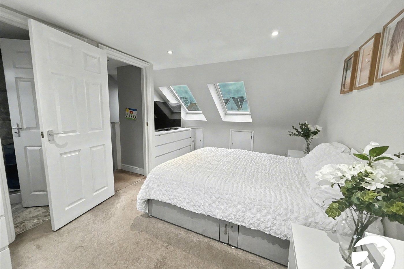4 bedroom house for sale in Sidcup | Robinson Jackson