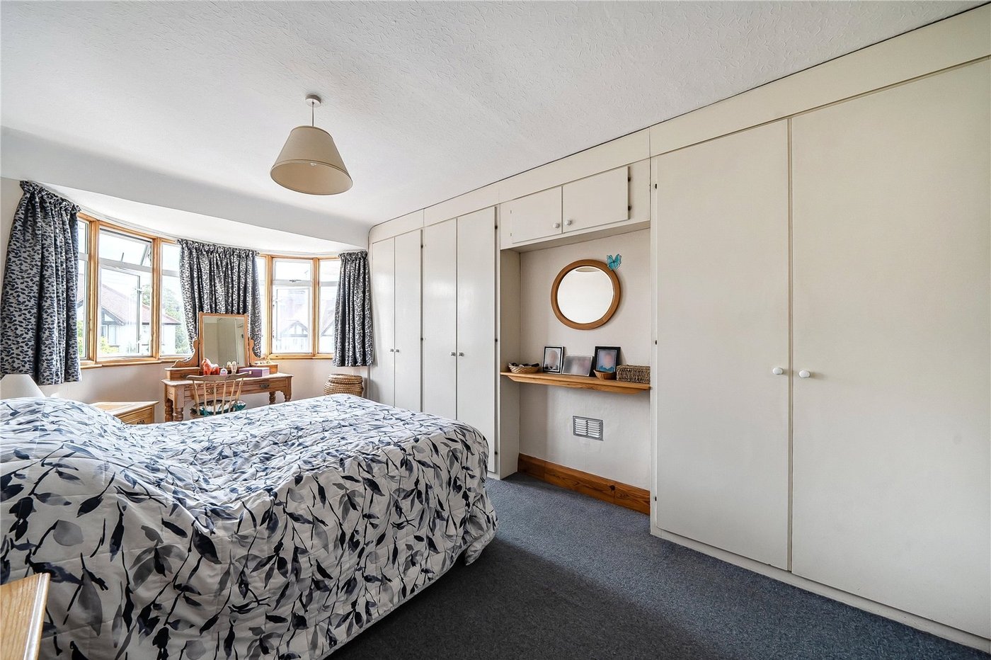 4 bedroom house for sale in London | Robinson Jackson