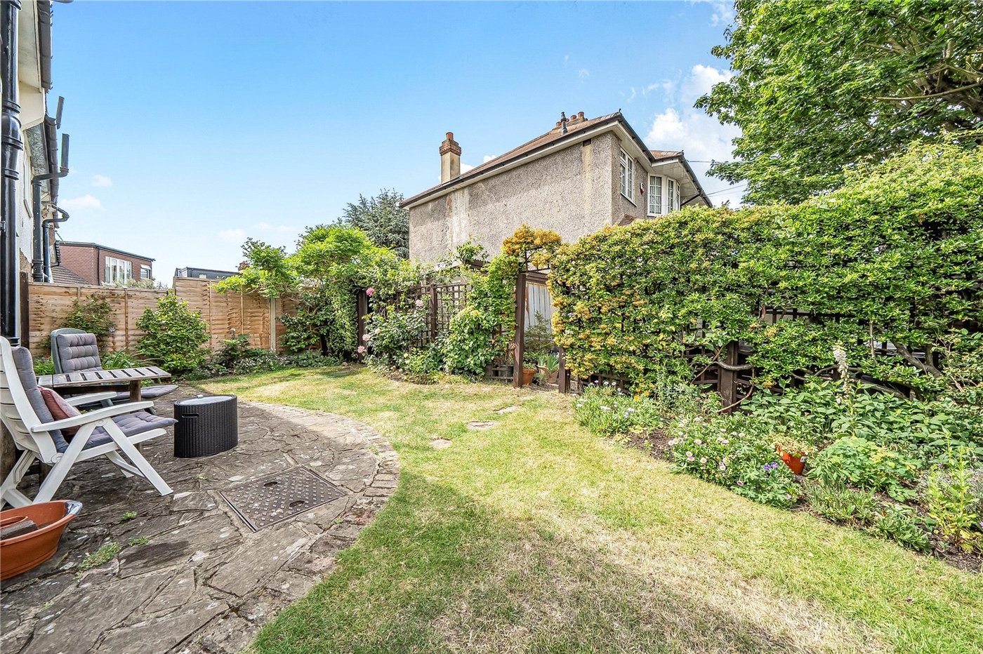 4 bedroom house for sale in London | Robinson Jackson