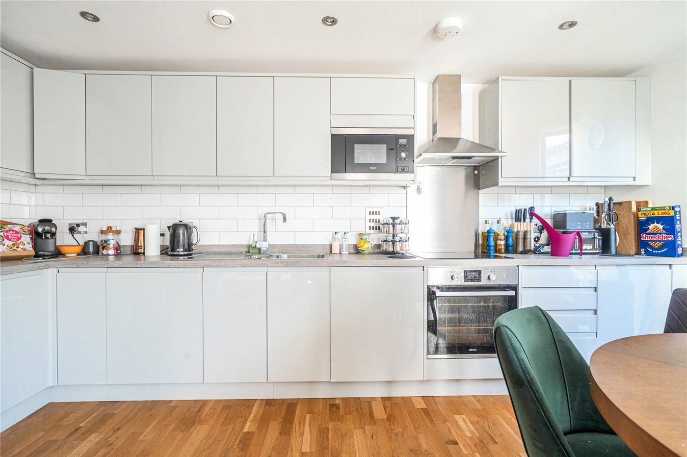 2 bedroom property for sale in London | Robinson Jackson