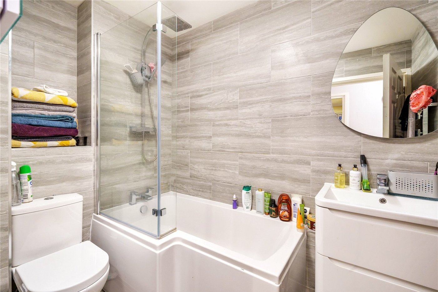 2 bedroom property for sale in  | Robinson Jackson