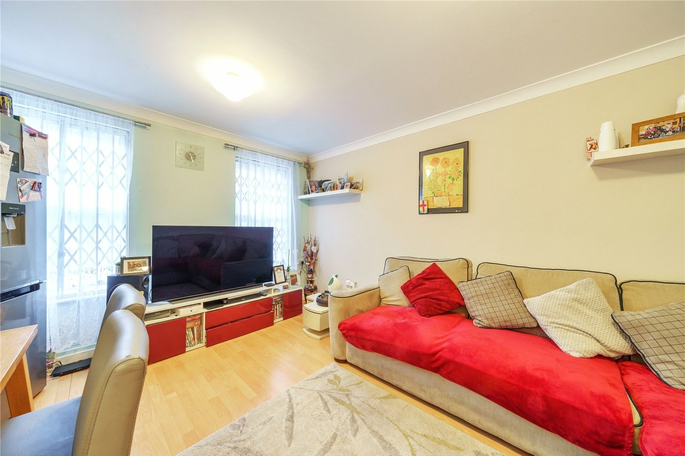 2 bedroom property for sale in  | Robinson Jackson