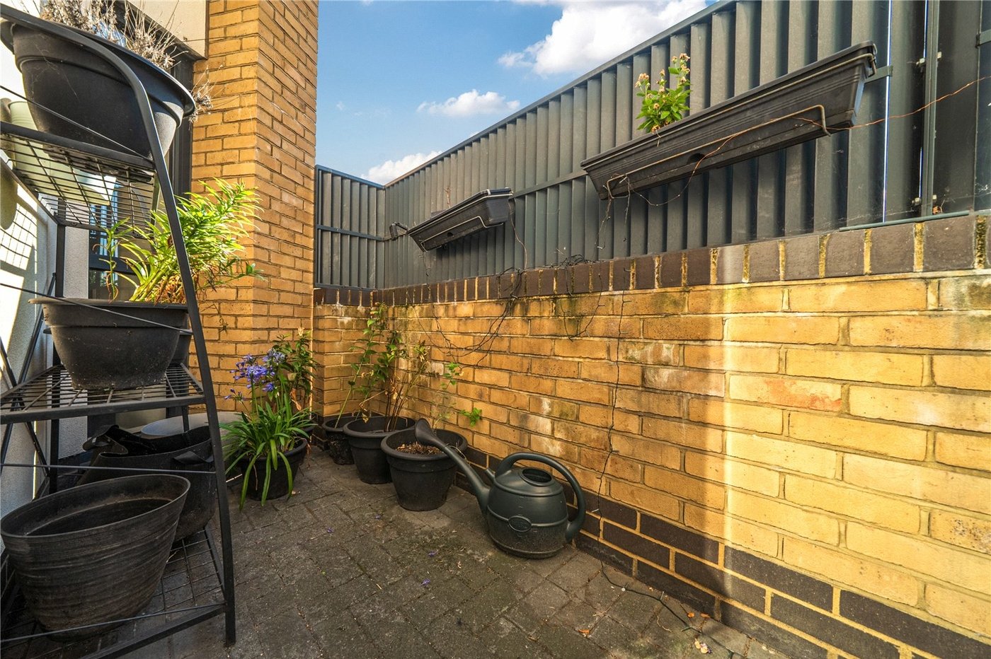 2 bedroom property for sale in  | Robinson Jackson