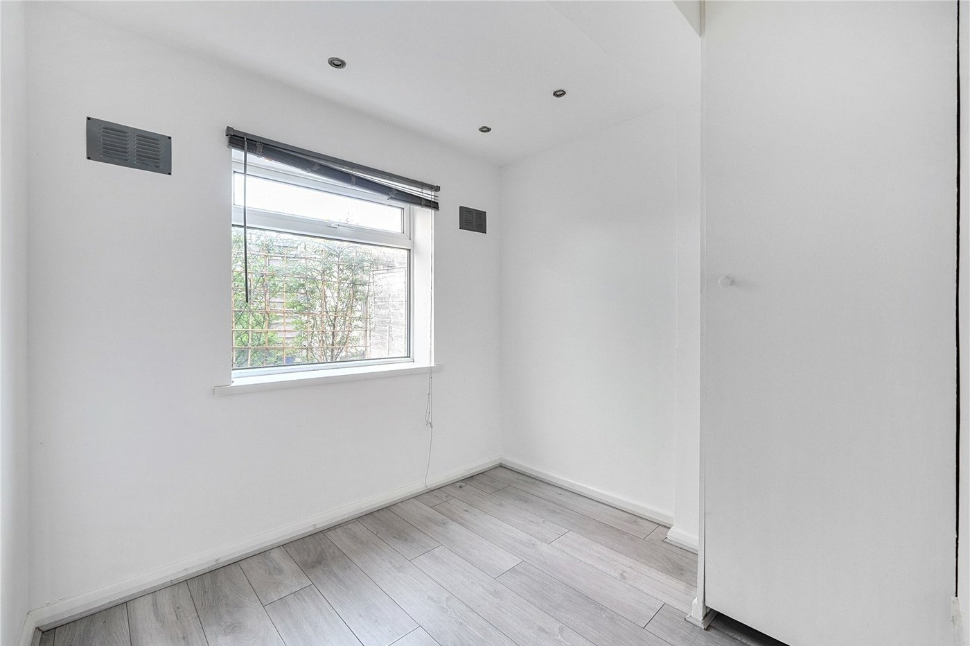 2 bedroom property for sale in Sydenham | Robinson Jackson