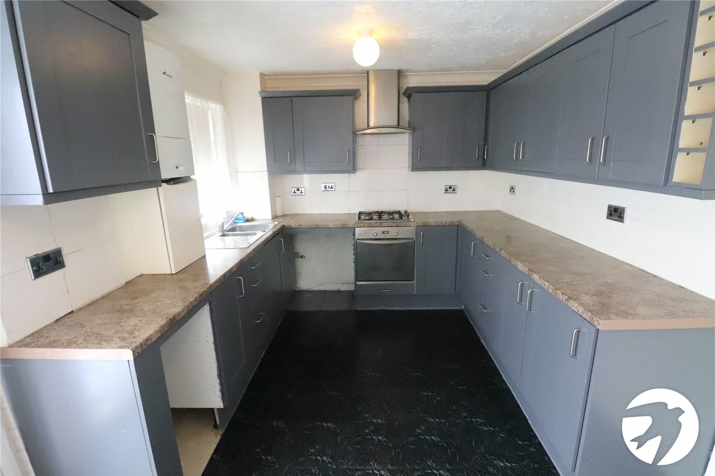 3 bedroom house for sale in London | Robinson Jackson