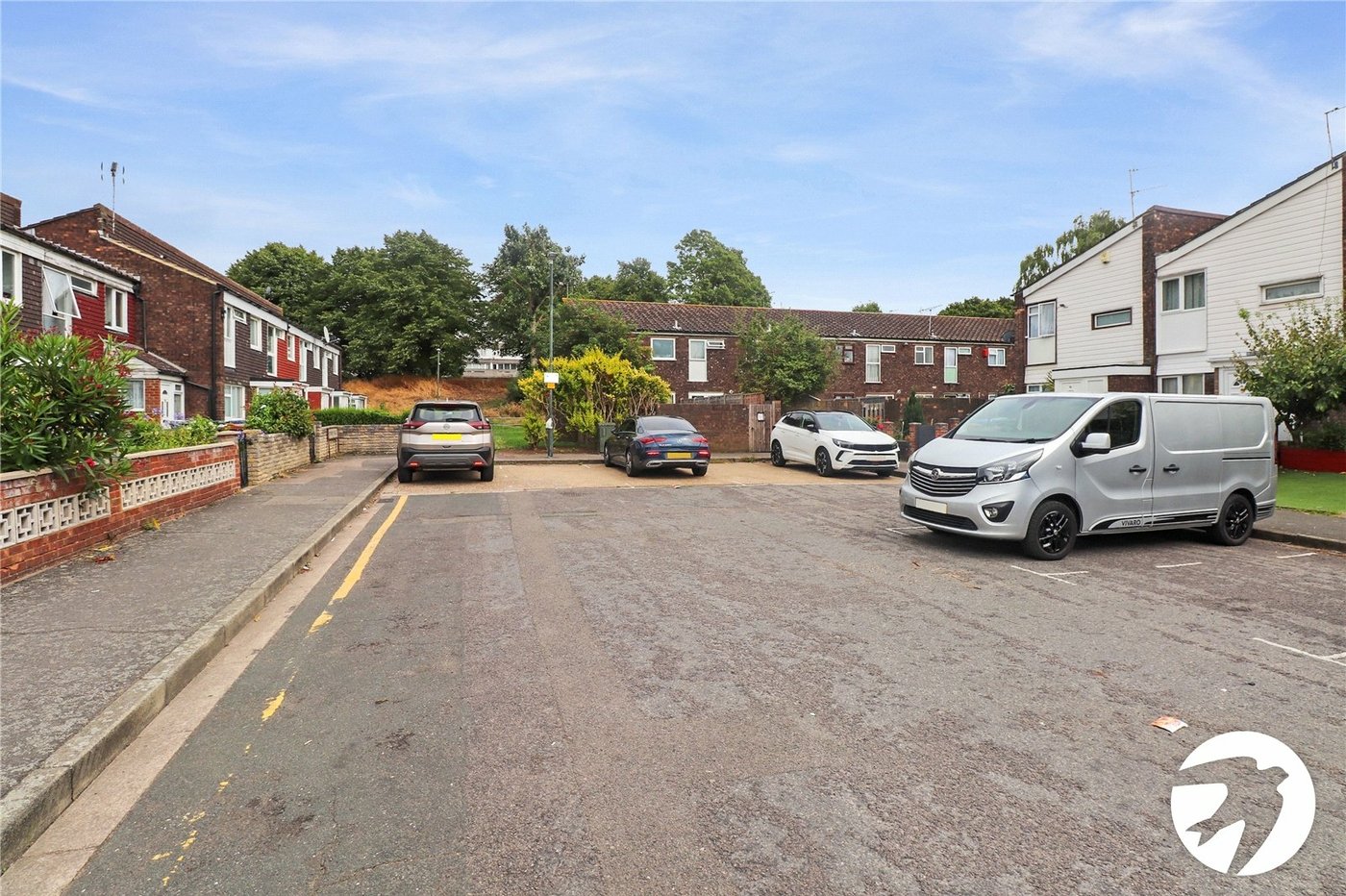 3 bedroom house for sale in London | Robinson Jackson