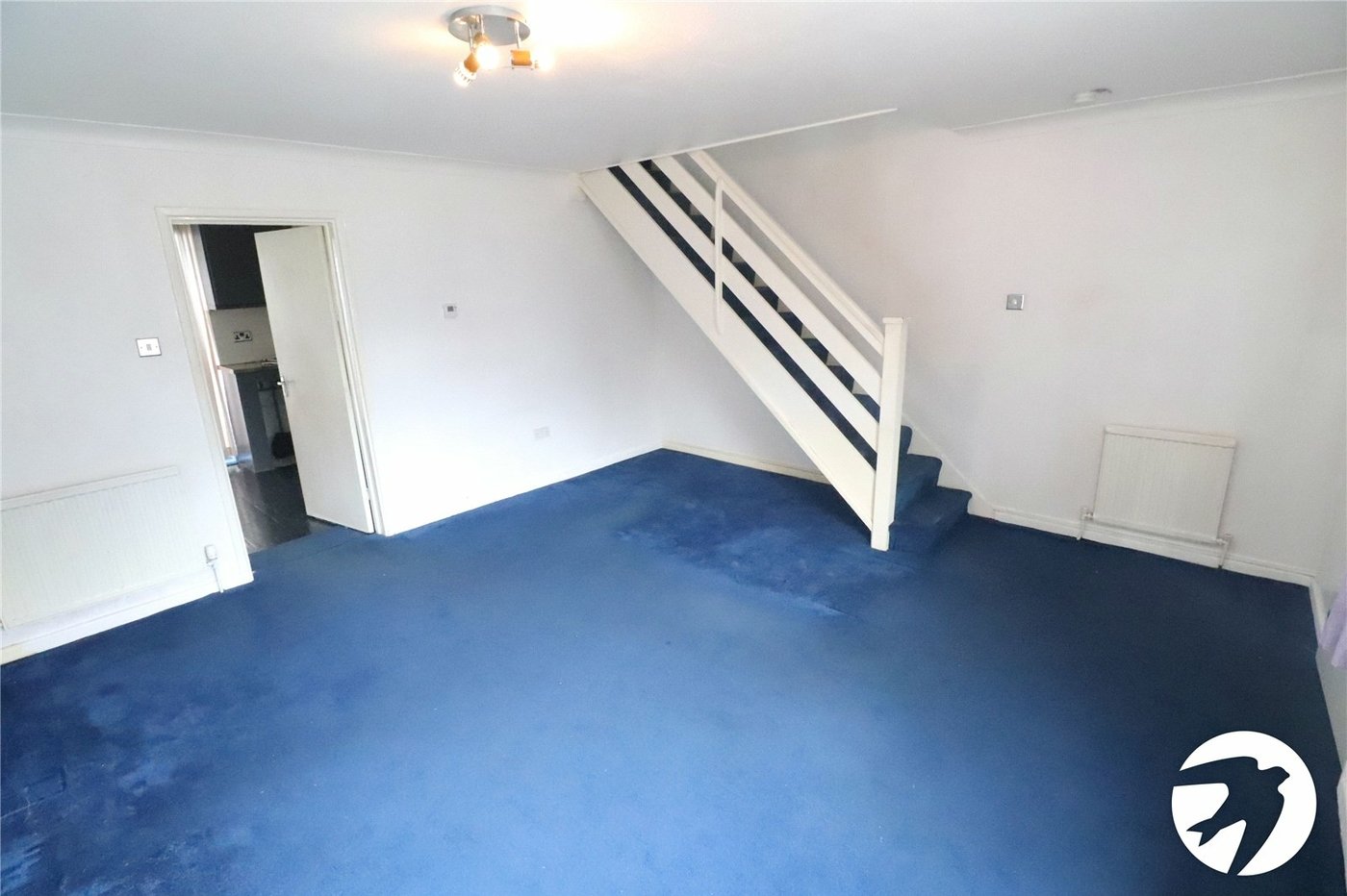 3 bedroom house for sale in London | Robinson Jackson