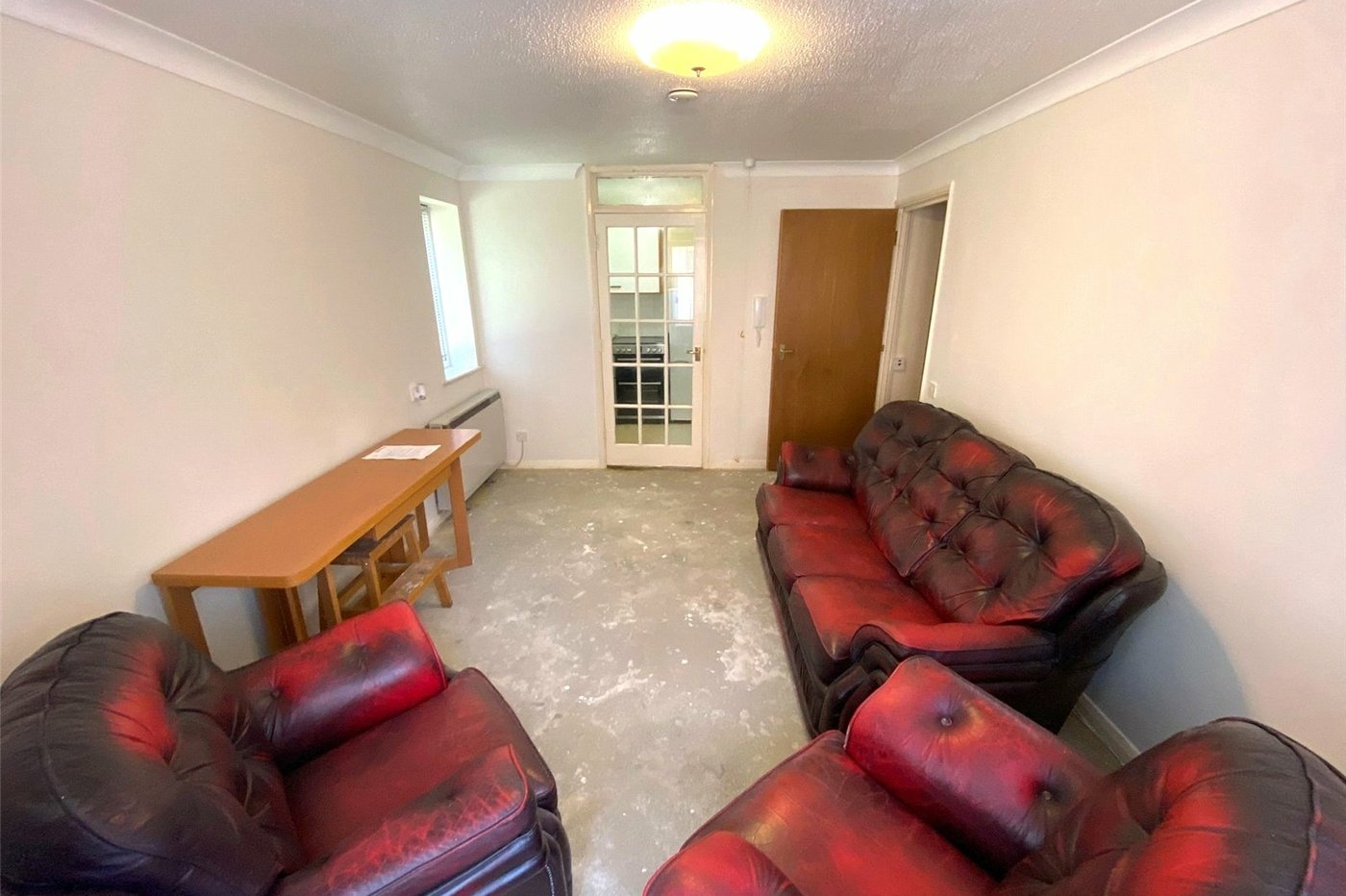 2 bedroom property for sale in London | Robinson Jackson