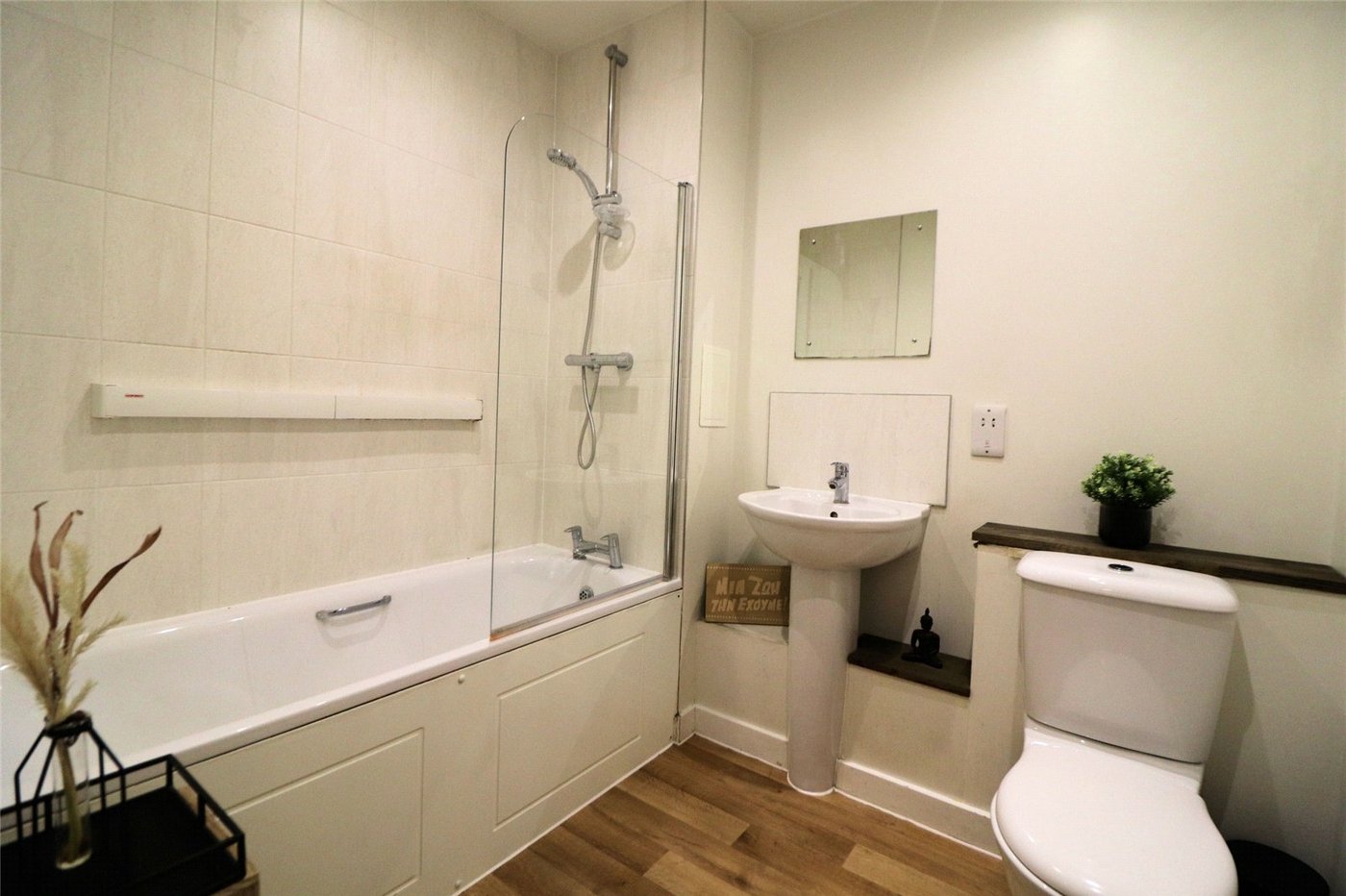 2 bedroom property for sale in Callender Road | Robinson Jackson