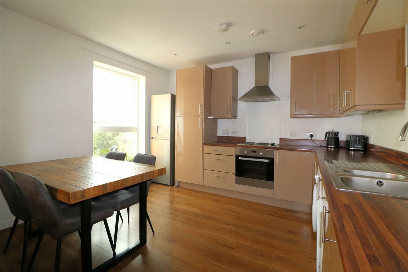 2 bedroom property for sale in Callender Road | Robinson Jackson