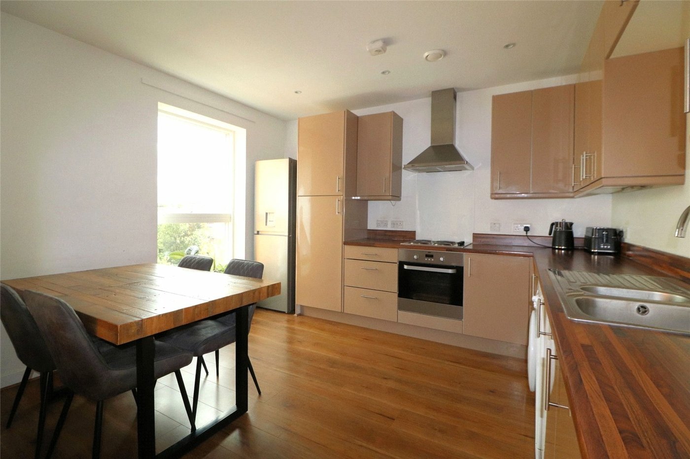 2 bedroom property for sale in Callender Road | Robinson Jackson