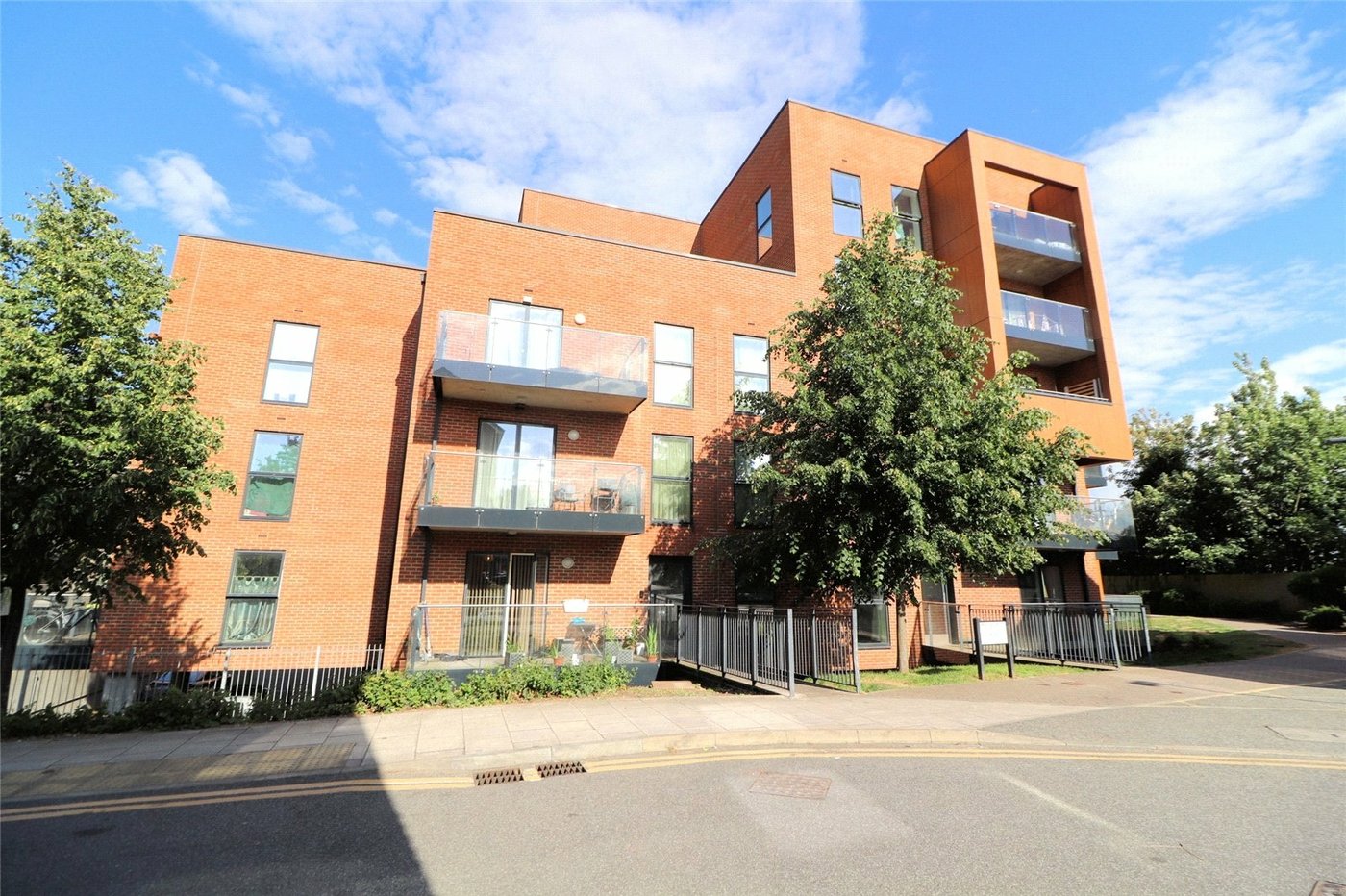 2 bedroom property for sale in Callender Road | Robinson Jackson