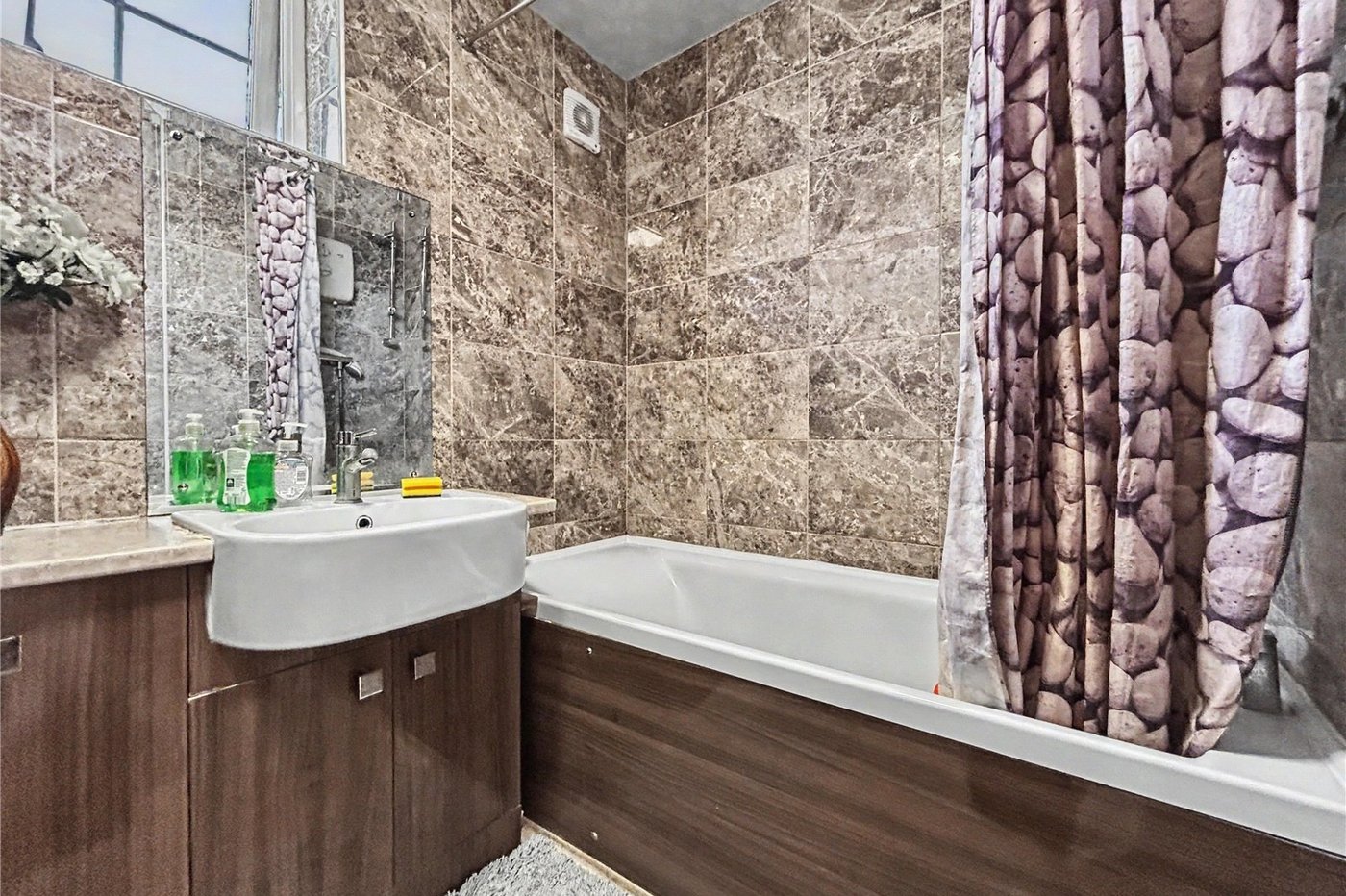 3 bedroom house for sale in Gillingham | Robinson Michael & Jackson